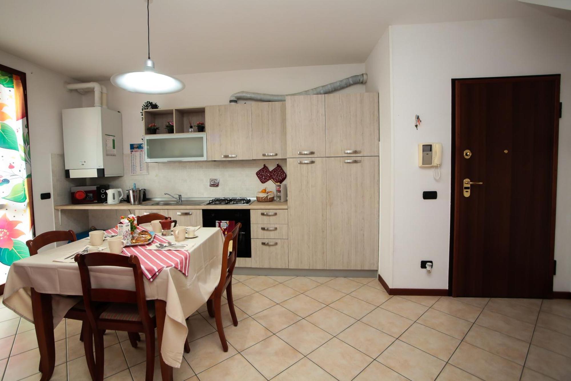 Guest House Onde Chiare Реджо-нель-Емілія Екстер'єр фото