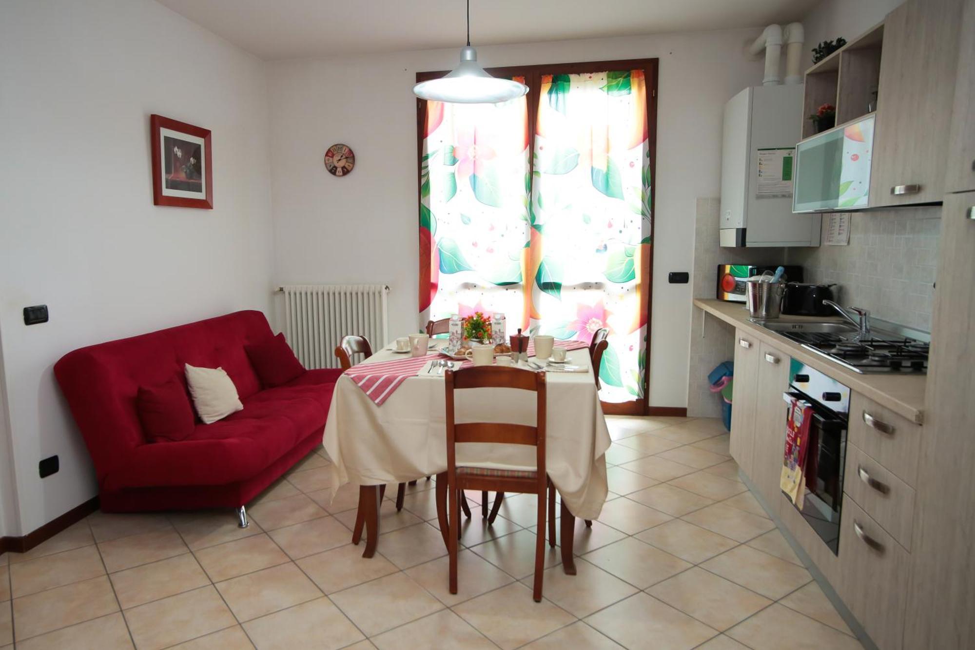 Guest House Onde Chiare Реджо-нель-Емілія Екстер'єр фото