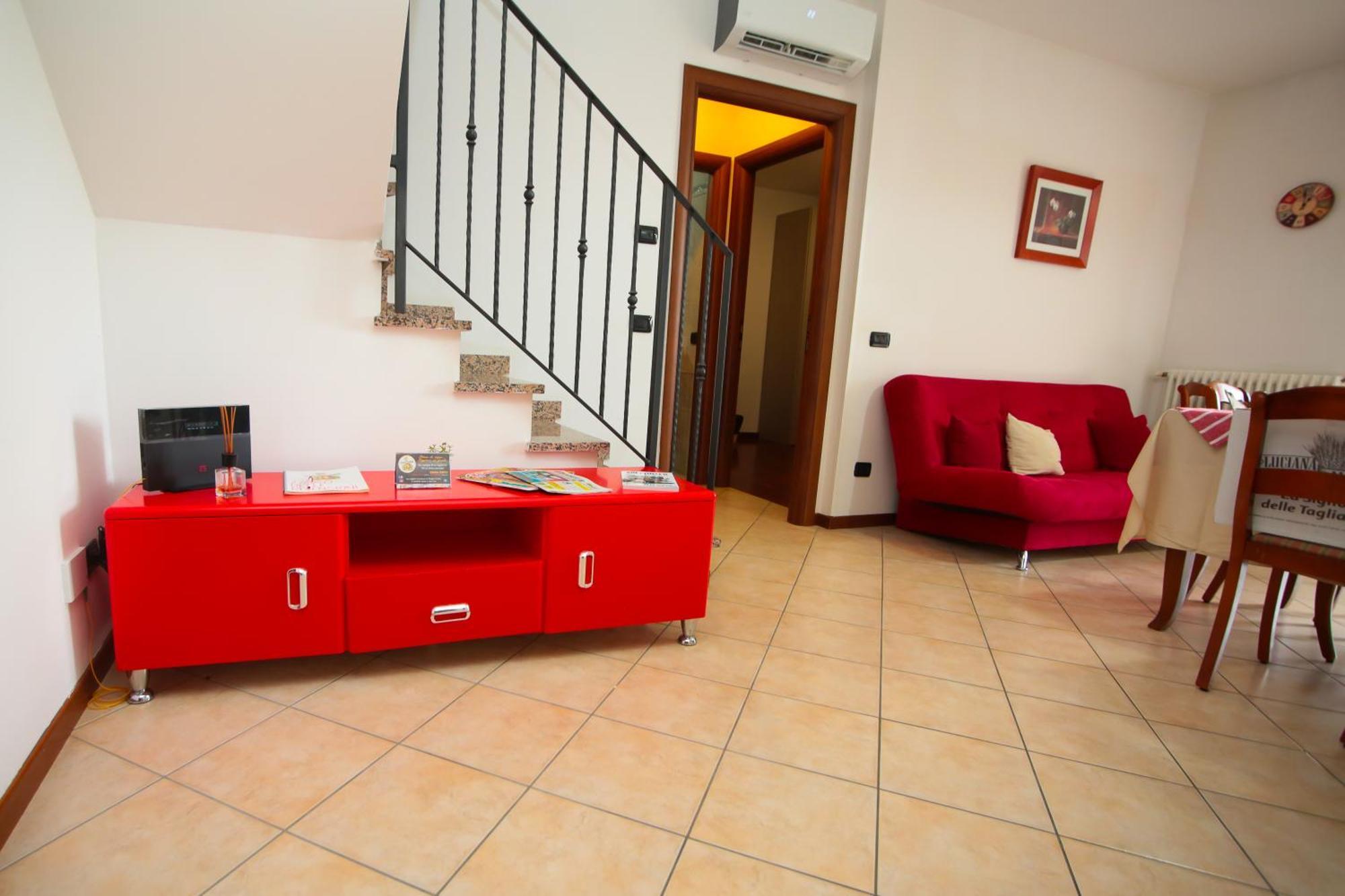 Guest House Onde Chiare Реджо-нель-Емілія Екстер'єр фото